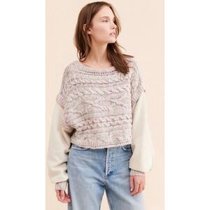 Free People Gray Cable Knit Cropped Sweater Sweatshirt pink specs Size L NWT